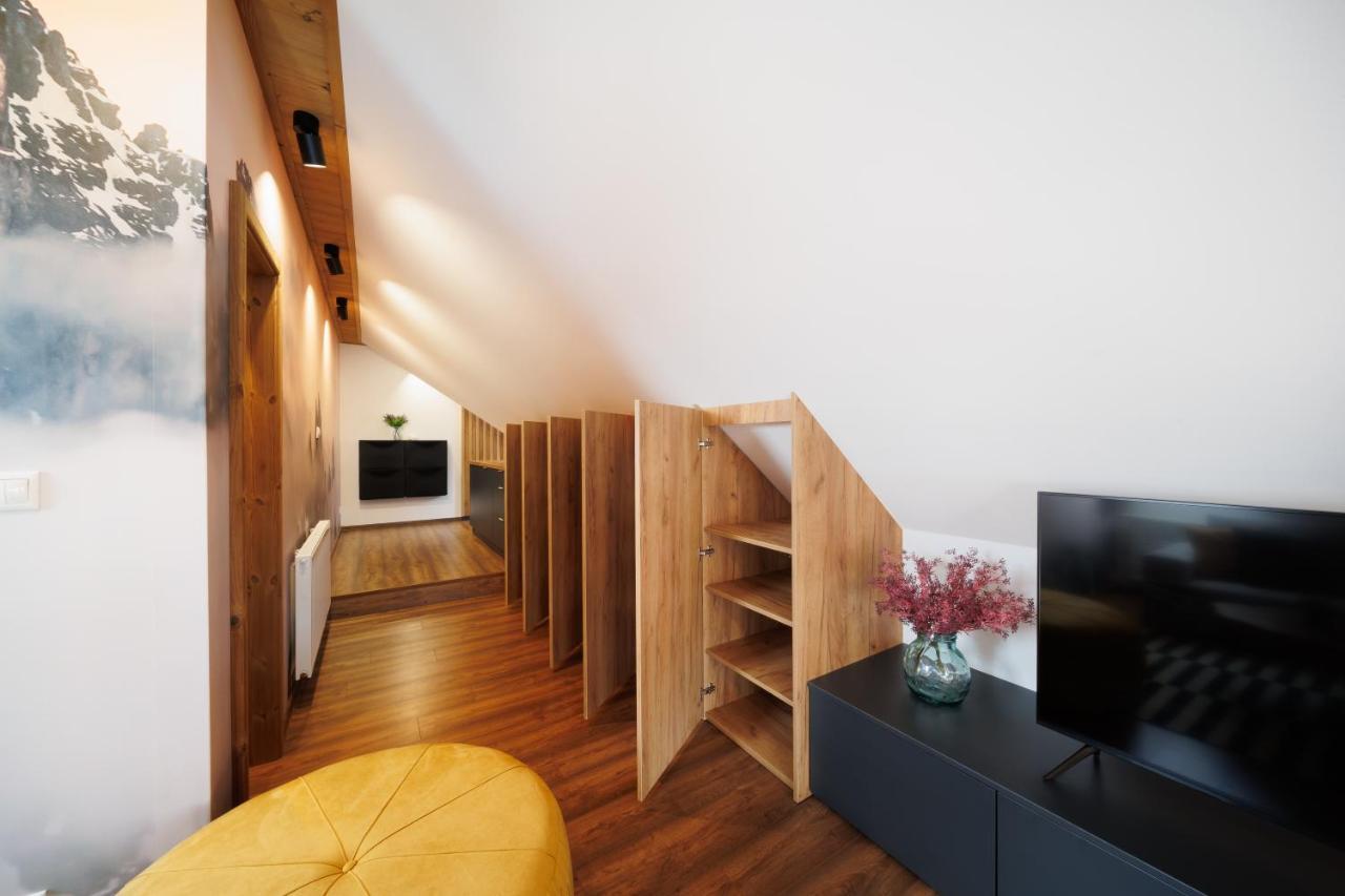 Cozy Mountain Attic Apartment In High Tatras Vel'ka Lomnica Exterior foto